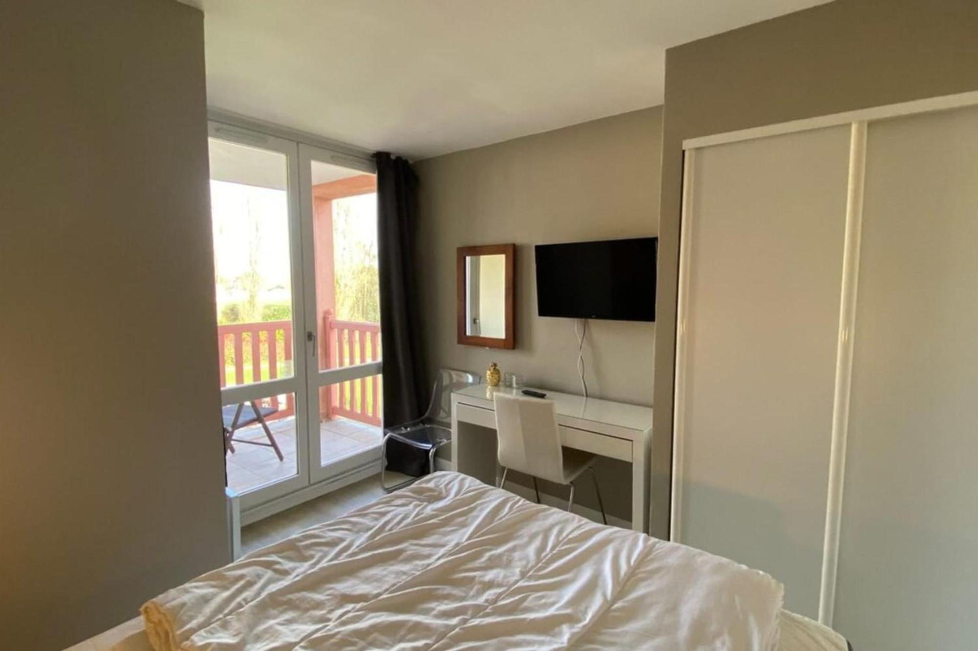 Very Nice 6 Person Apart With Swimming Pool Tennis Court And Car Park 202 Le Touquet Exterior foto